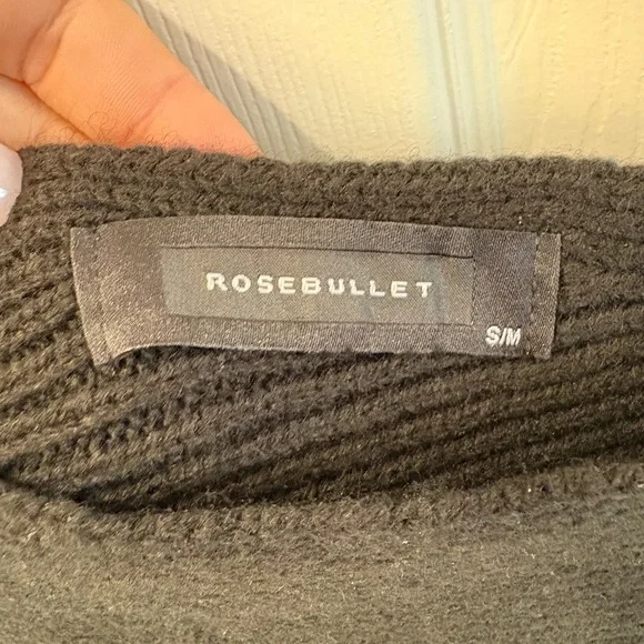 Rosebullet Black Off-the-Shoulder Sweater - Picture 5 of 5
